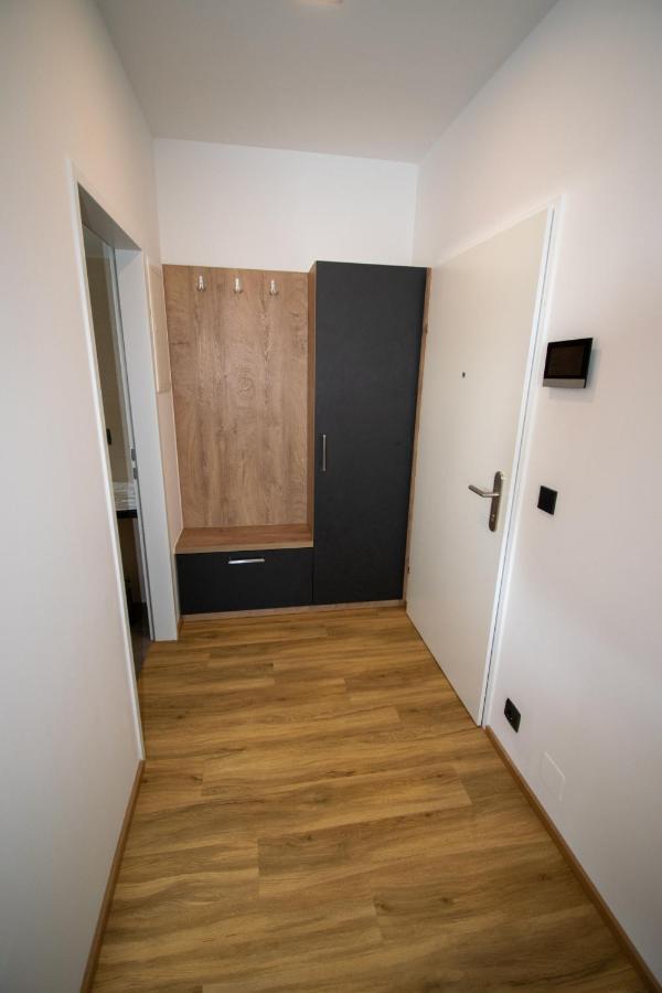 Smart Rooms Вельс Екстер'єр фото