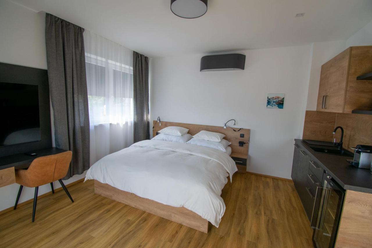 Smart Rooms Вельс Екстер'єр фото
