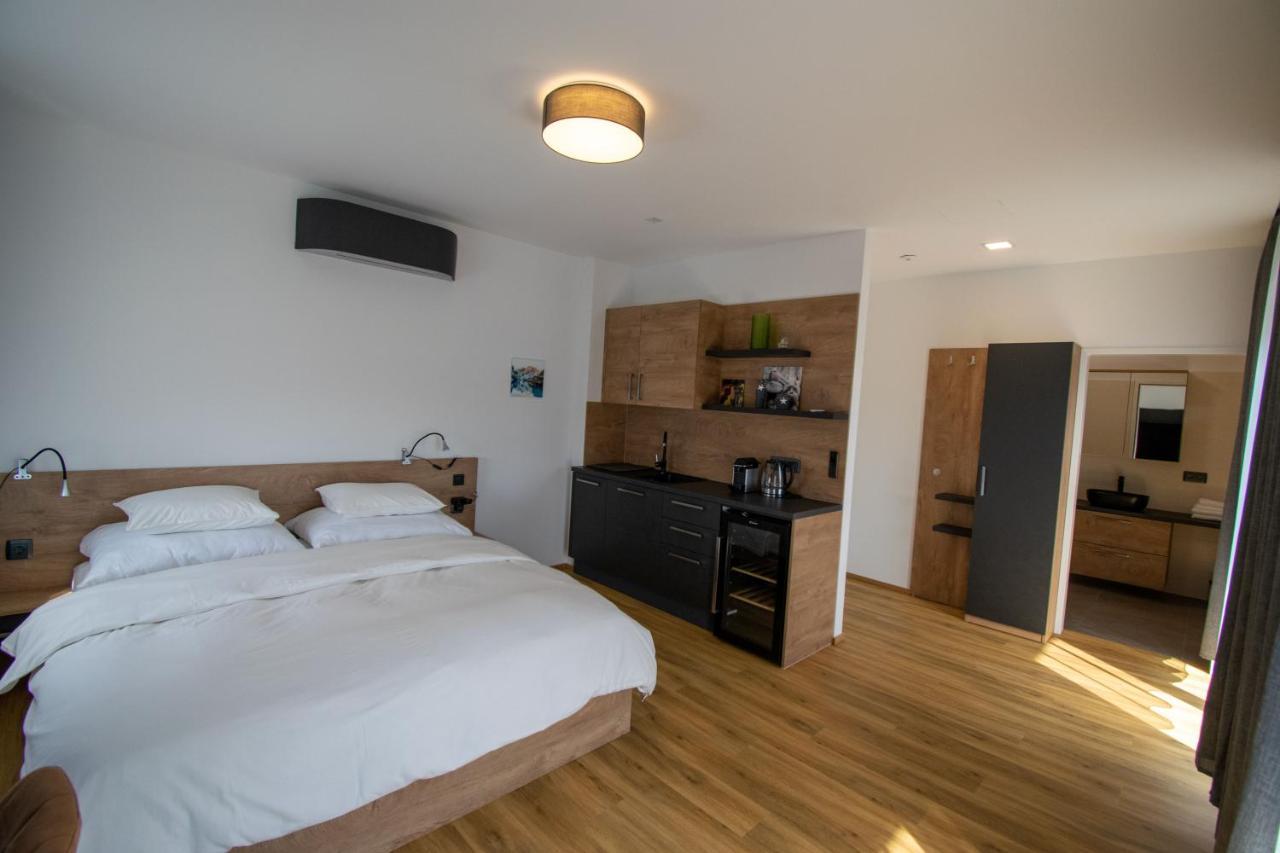 Smart Rooms Вельс Екстер'єр фото
